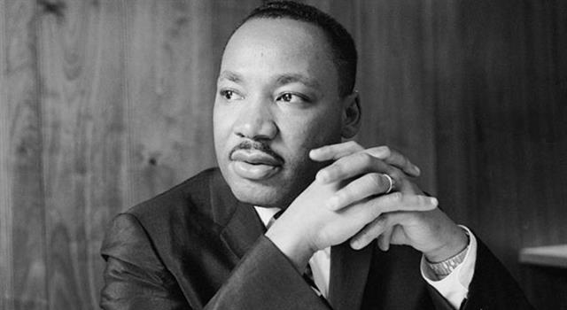 Which U.S. President signed the law making Martin Luther King Jr. Day a national holiday? Which U.S. President signed the law making Martin Luther King Jr. Day a national holiday?
