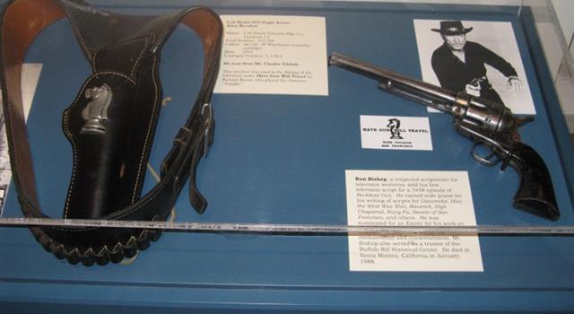 What actor played Paladin in the western television show "Have Gun Will Travel?"