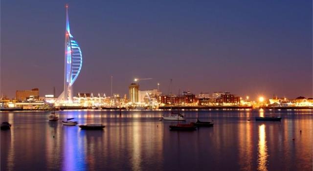 География Вопрос: В каком английском городе находится башня Emirates Spinnaker Tower, изображенная на фото? География Вопрос: В каком английском городе находится башня Emirates Spinnaker Tower, изображенная на фото?