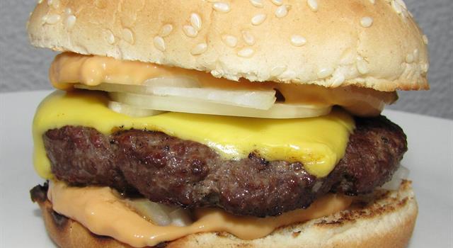 During WWI, what did some American restaurants rename "hamburgers" for a short time to avoid the German-sounding name?
