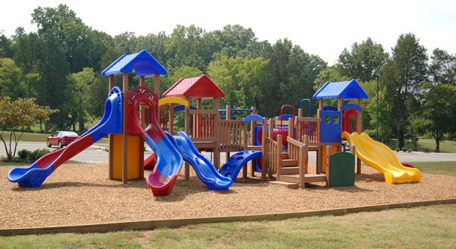 What city in the U.S. has the most playgrounds per capita?