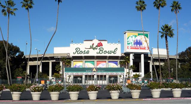 Sport Trivia Question: Other than Pasadena, California what is the name of the city that has hosted the Rose Bowl game? Sport Trivia Question: Other than Pasadena, California what is the name of the city that has hosted the Rose Bowl game?