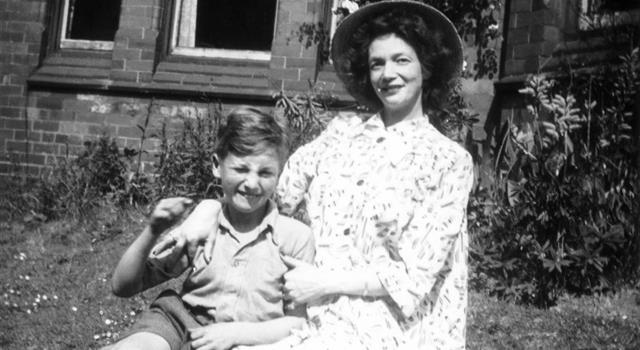 Culture Trivia Question: Who is the young boy in this picture? Culture Trivia Question: Who is the young boy in this picture?