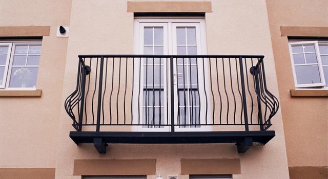 History Trivia Question: The word 'balcony' comes from what European language? History Trivia Question: The word 'balcony' comes from what European language?
