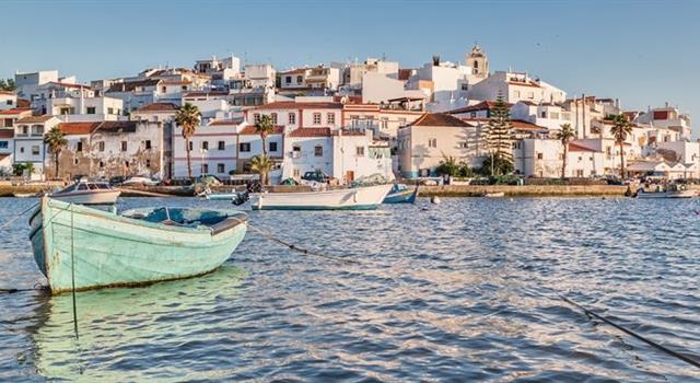What is the name of Portugal’s southernmost region, known for its Mediterranean beaches and golf resorts? What is the name of Portugal’s southernmost region, known for its Mediterranean beaches and golf resorts?