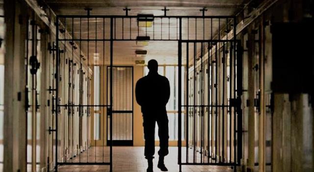 Movies & TV Trivia Question: What is the name of the film where John Coffey, a nearly retarded inmate, has the ability to heal people? Movies & TV Trivia Question: What is the name of the film where John Coffey, a nearly retarded inmate, has the ability to heal people?