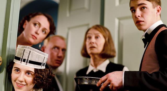Movies & TV Trivia Question: What is the name of the prosperous London family that lives upstairs in the PBS series "Upstairs, Downstairs"? Movies & TV Trivia Question: What is the name of the prosperous London family that lives upstairs in the PBS series "Upstairs, Downstairs"?
