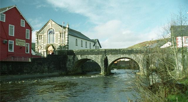 Culture Trivia Question: Llanwrtyd Wells in Wales hosts what World Championships every August? Culture Trivia Question: Llanwrtyd Wells in Wales hosts what World Championships every August?