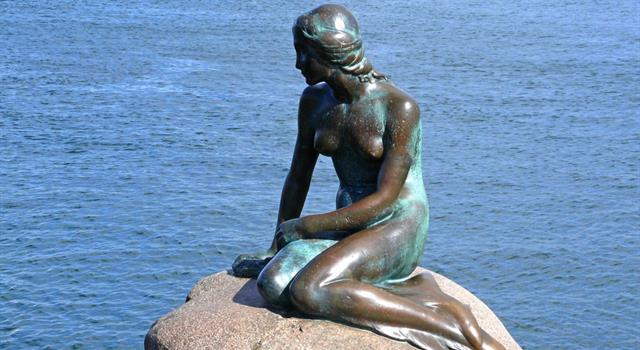 Geography Trivia Question: In what city's harbour is 'The Little Mermaid' statue? Geography Trivia Question: In what city's harbour is 'The Little Mermaid' statue?