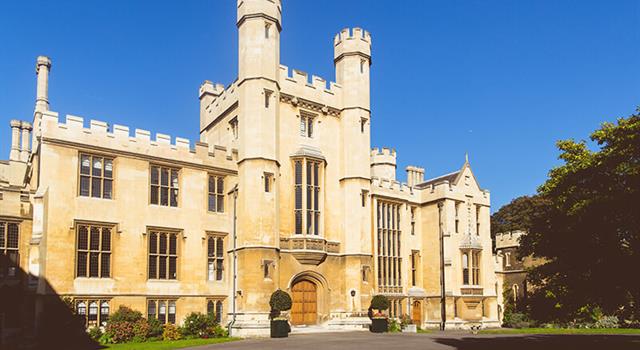 History Trivia Question: Whose main residence is in the building shown? History Trivia Question: Whose main residence is in the building shown?