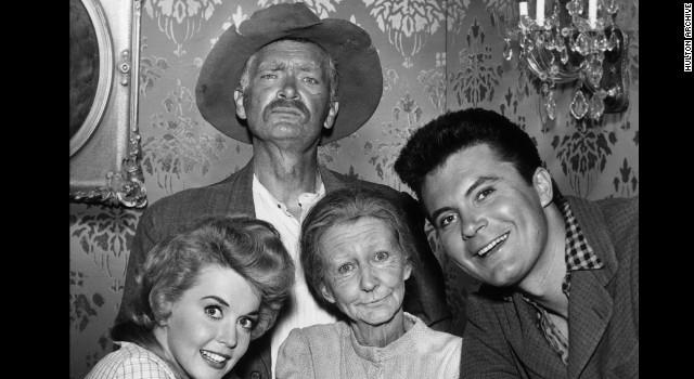 Movies & TV Trivia Question: What is the relationship between Granny and Jed Clampett on the 1960's TV show "The Beverly Hillbillies"? Movies & TV Trivia Question: What is the relationship between Granny and Jed Clampett on the 1960's TV show "The Beverly Hillbillies"?