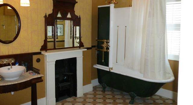 History Trivia Question: Which American hotel was the first to provide indoor plumbing? History Trivia Question: Which American hotel was the first to provide indoor plumbing?