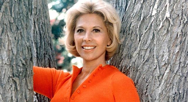History Trivia Question: In the 1970s, Dinah Shore had a much publicized romantic relationship with a movie star who was twenty years her junior. Who was he? History Trivia Question: In the 1970s, Dinah Shore had a much publicized romantic relationship with a movie star who was twenty years her junior. Who was he?