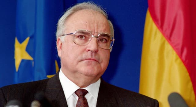 History Trivia Question: How many votes did Helmut Kohl get to become party chairman of the Christian Democratic Union (CDU) of Germany? History Trivia Question: How many votes did Helmut Kohl get to become party chairman of the Christian Democratic Union (CDU) of Germany?
