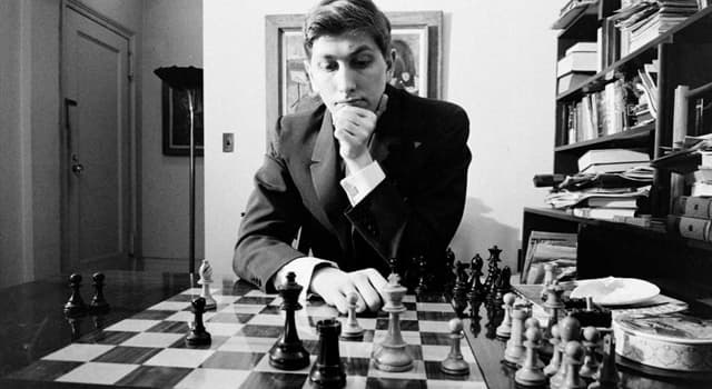 History Trivia Question: In which year did the 1972 World Chess Champion Robert James Fischer gain Icelandic citizenship? History Trivia Question: In which year did the 1972 World Chess Champion Robert James Fischer gain Icelandic citizenship?