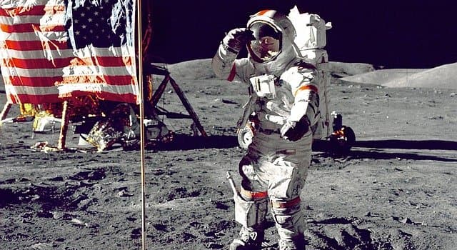 Combien De Personnes Ont Marché Sur La Lune